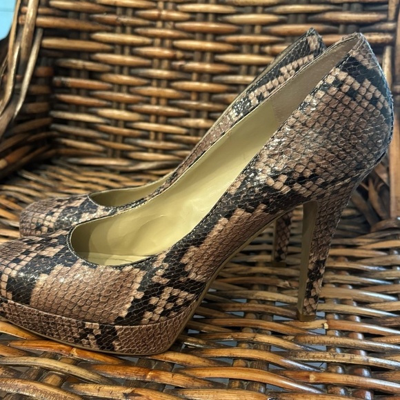 Nine West Snakeskin Patterned Women's Heels in 9.5 - Picture 11 of 13
